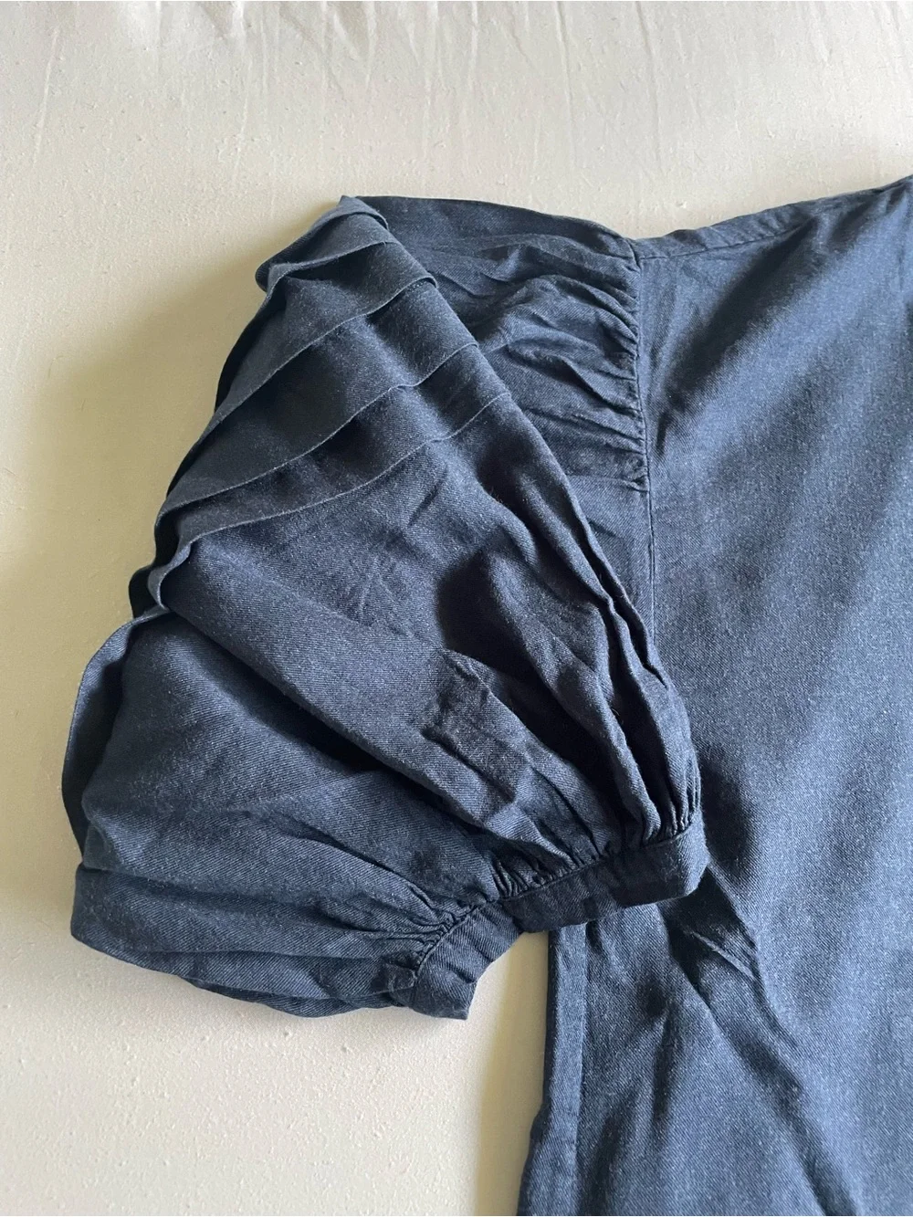 Banana Republic Women’s Blue Solid Woven Cotton V-Neck Tie Balloon Blouse